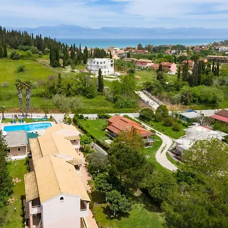 Отель Nikos Pool House & Сидарион