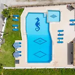 Nikos Pool House&apartments Sidárion